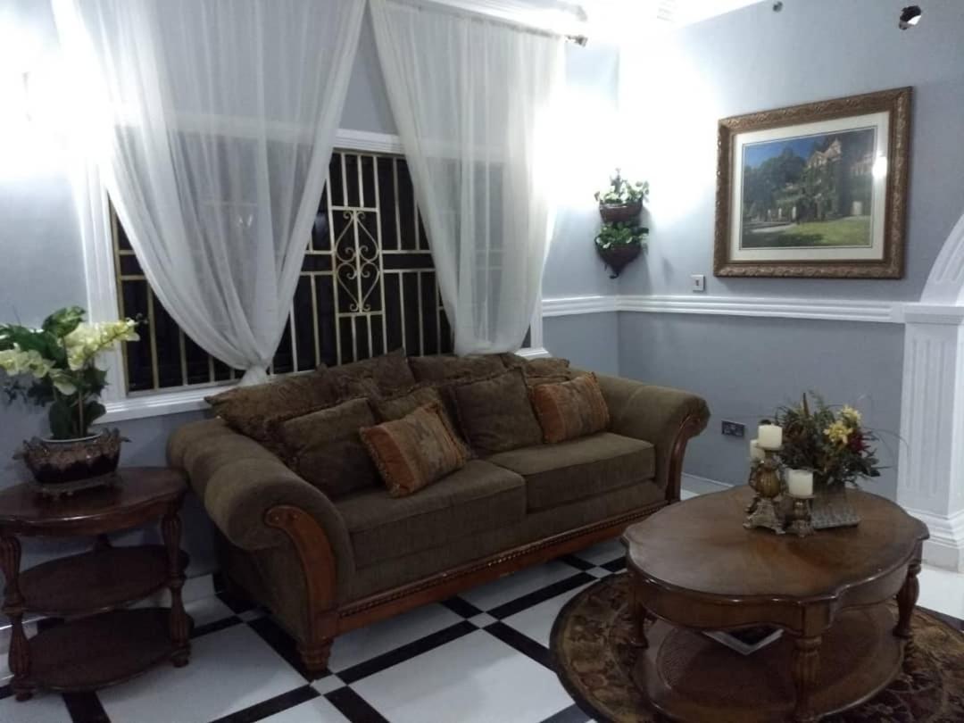The Winford Boutique Hotel Achimota Taifa Exterior foto
